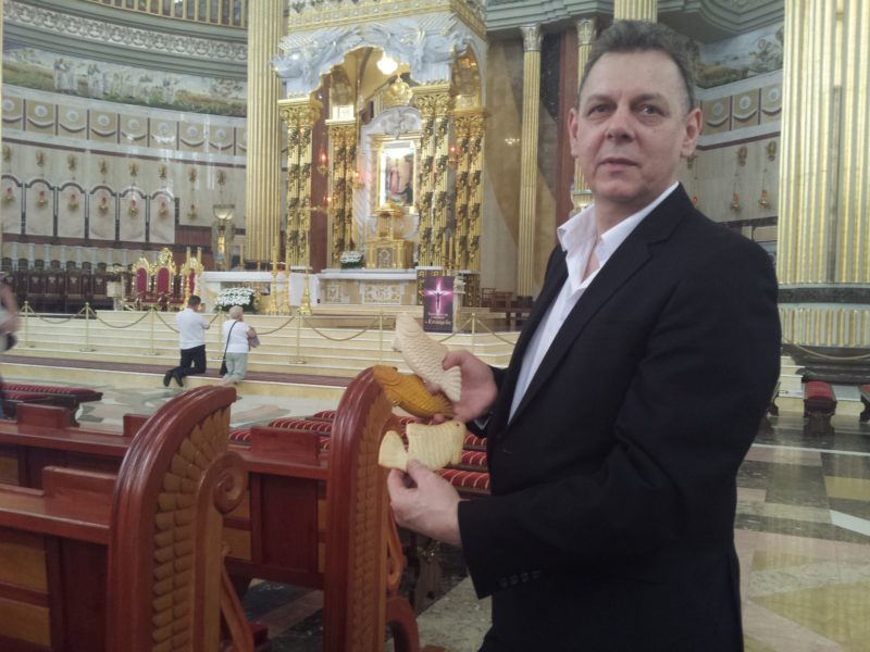 Marek z Rybką Babci Zosi i nowymi Gdyńskimi Rybkami Marko - poświęconymi w Licheniu i w Częstochowie.