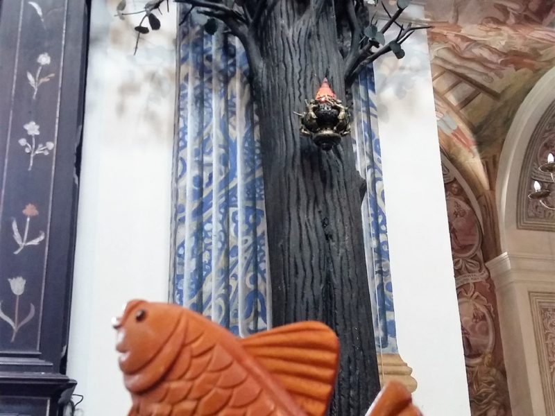 Marek, Patryk i Rybka w Sanktuarium Maryjnym w Świętej Lipce.