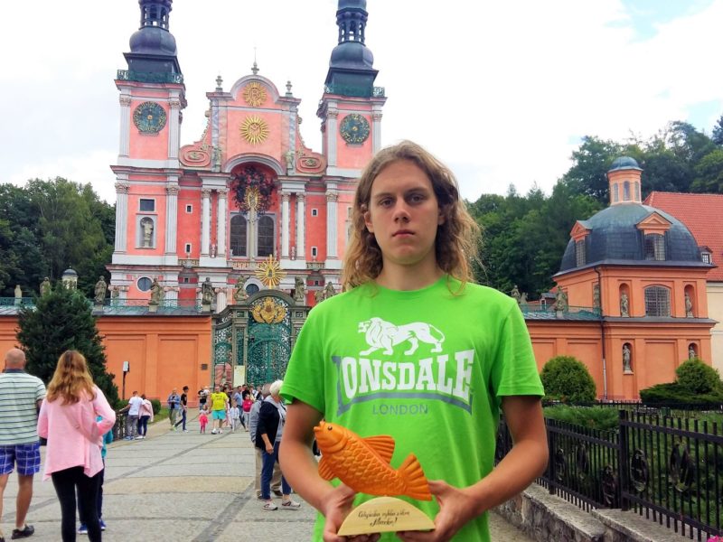 Marek, Patryk i Rybka w Sanktuarium Maryjnym w Świętej Lipce.